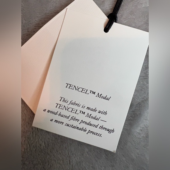 Sunday Best Cropped Tank - Picture 4 of 4